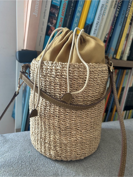 Kayu Handbags - Kayu Straw Bucket Crossbody Bag